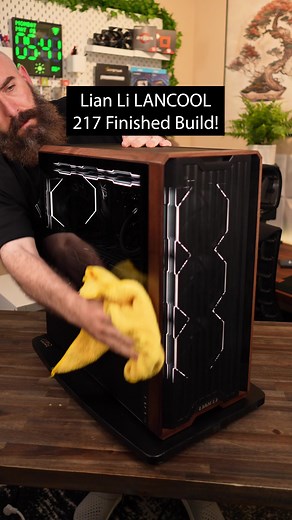 Lian Li LANCOOL 217: RGB vs Blacked Out Build
