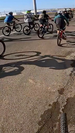 4K views · 151 reactions | Explorando el Server con Seguidores  #eclipsefeedz #mountainbike #bicicleta #divertido #chistoso | Eclipse Feedz | Facebook