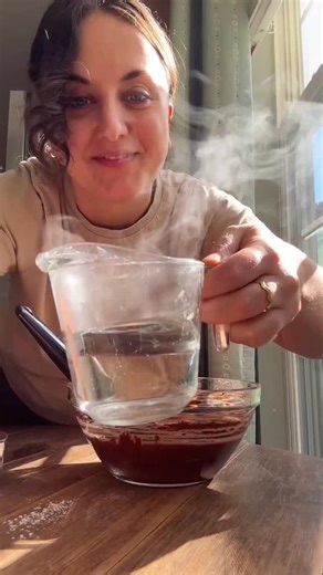 6 baking hacks every home baker should know 🍪💡 tried, tested, and some of my favorites (that I use all the time) ✨follow @accentgolden for more easy baking tips and delicious recipes from fudgy glazes and the most chocolate cake flavors, to how to not waste baking scraps and making your quiche flavors POP MORE TIPS: https://accentgolden.com/13952/baking-hacks/ . . . . . #bakingmadeeasy #simplebaking #bakingtipsandtricks #bakinghacks #bakingforbeginners #homebakingisthebest #bakingtips | Accent