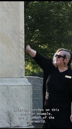 #Kentucky Librarian Kaira at the Portland #cemetery