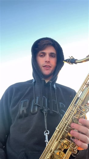 Evan Jacobson on Instagram: "Linger full version coming out 1/23! Presave at the link in bio :)"