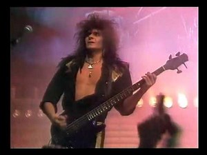 Ozzy Osbourne SHot In The Dark Live on The Tube 1986