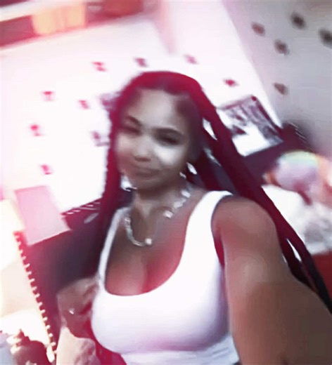 #BROOKLYNQUEEN || sat her right bck down, ionk why she chose the queen😍🤦🏾 next playerrr #fyp #viral #dontflop #edit @Brooklyn queen (ik it was a prank guys) but brook ain’t kno so it technically real…