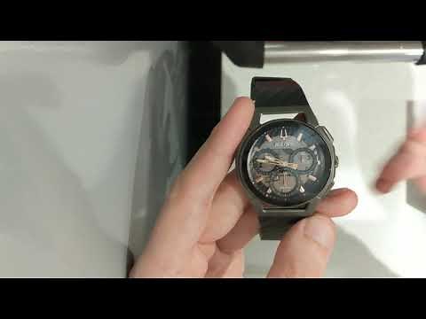 Bulova Curve 98A162 Overview