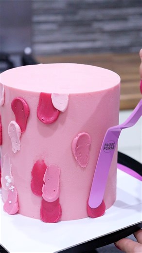 Buttercream texture cake - use code FROSTLOVE10 for a discount at frostform.com #buttercream #yt