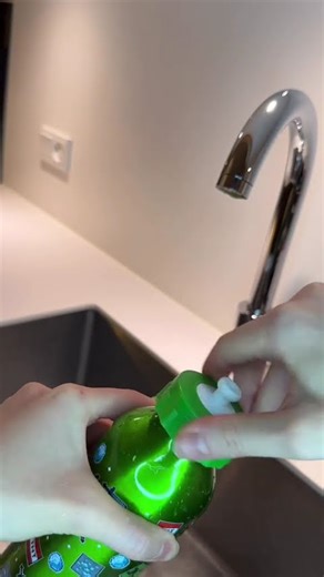 Minecraft creeper bottle #minecraft #merchandise