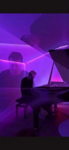 Live performance of “Wyden Down” #piano #pianomusic