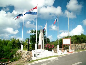 Saint Martin and Sint Maarten: The Strange Story Behind the Most Peaceful Border in the World