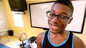 Watch AwesomenessTV Season 1 Episode 13 - Box Prank