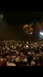 37K views · 1.8K reactions | On this day in 2007, Oasis were awarded the Outstanding Contribution To Music award at the Brits.  ITV | Oasis | Facebook