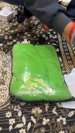 Agra Media House (AMH) on Instagram: "Best Green Screen (Green Parda) for Video Background Remove | Studio Quality Chroma Key #GreenScreen #ChromaKey #VideoBackgroundRemove #ContentCreation #StudioSetup"