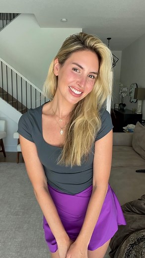 Melissa Metrano on Instagram: "Be honest…would you try these?!! Say “Freckle” and I’ll send them your way!!! You guys were 50/50 on the gold shimmer ones I shared a few weeks back, I think I like the natural ones here better!! - #tutorial #GRWM #Summermakeup #makeuptips #freckles"