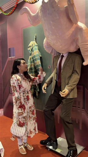 Mr. Bean Room Tour: Discover the Fun! 🤎💙