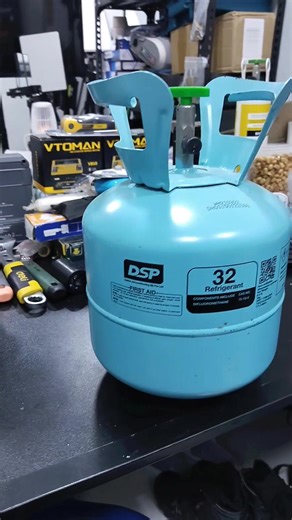 Freon R32 Daikin DSP #refrigerant #freon #freonr32 | AirCond Solution
