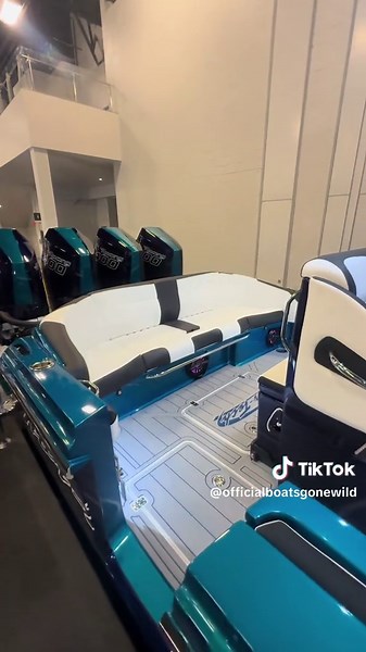 Nor-Tech 390 Sport: The Ultimate Performance Boat
