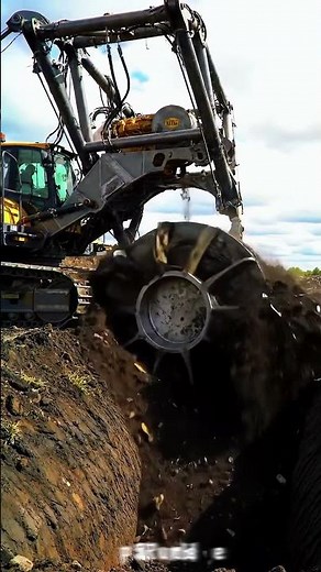 Biggest Rock Crusher in Action!