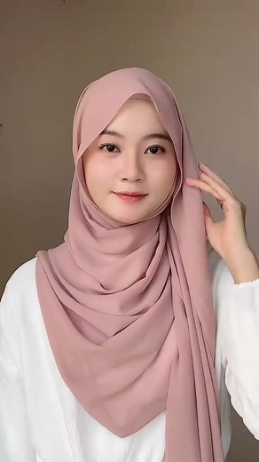 2.7K views · 69 reactions | Pashmina Tutorial #pashmina #tutorialhijab #hijabtutorial #foryouacademy #semuaadaditiktok #semuabisaditiktok #hijab #fashion #gayaditiktok | Tutorial Hijab | Facebook