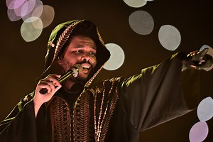 Tutto su The Weeknd, la superstar della musica R&B