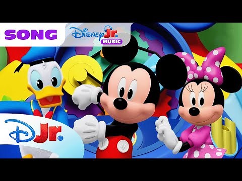 Hot Dog Dance with Mickey Mouse and Friends at Mickey Mouse Clubhouse+! 🌭 | ‪@disneyjr‬