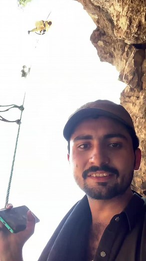 Rappelling Adventure: Outdoor Rock Climbing Techniques