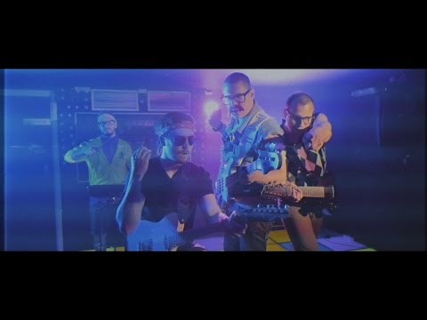 Amigod - Hősöd (Official Video)