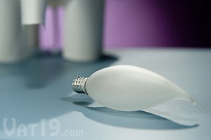 DIY Elephant Lamp: Kids can build their own plastic elephant lamp