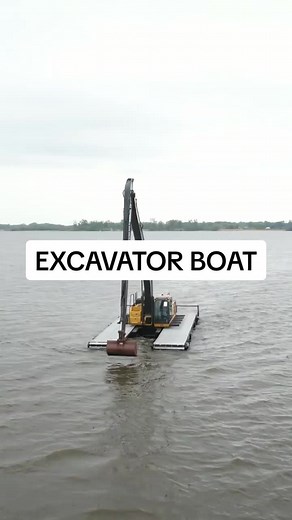 Ever seen a floating excavaotr? On smaller lakes, they use these to dig out private docks. From @eric_jumper on IG #heavyequipment #constructionlife