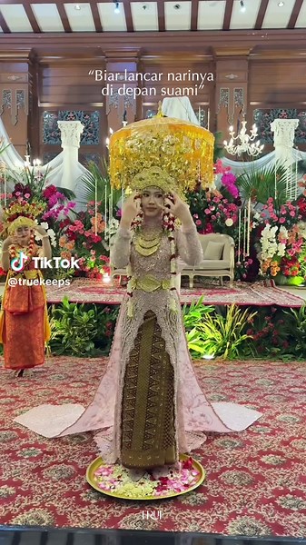 Pernikahan Adat Lampung: Momen Spesial