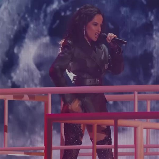 Baile Con Mi Ex - Becky G Live Performance