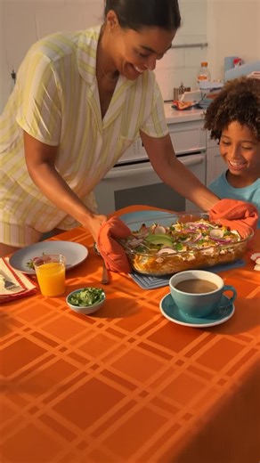 Tupperware U.S. & Canada on Instagram: "Why juggle dishes when you can do it all in one? Bake it, store it, reheat it, and serve it—no switching, no extra mess. 👏 Ready to make your kitchen life way easier? Tap the link in our bio and say hello to Tupperware Voila™ Glass… your new must-have. 😉 #TupperwareBrand"