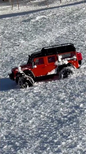 Defender #snow #traxxas #rc #crawler