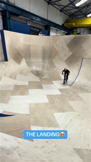 Mesmerizing Slow-Mo BMX Stunt: The Landing😍