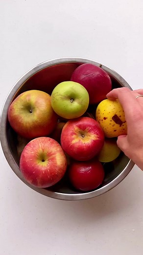 #Homemade #Apple #Butter w/ #frozen #apples! 🍎 #reducefoodwaste #applebutter #fallrecipes #fallfood #appleseason #foodtiktok #cooking #foryou #fyp