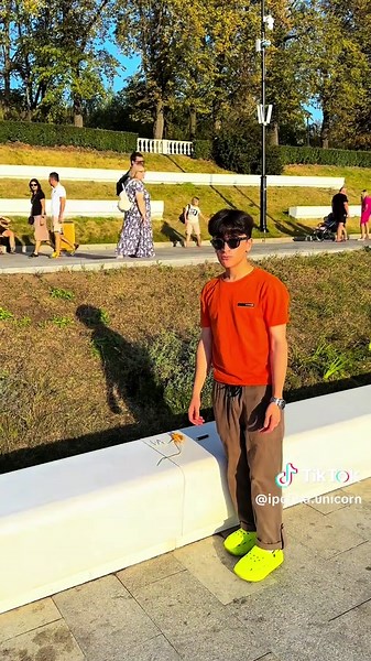 2 balloon pranks from unicorn 🎈🦄