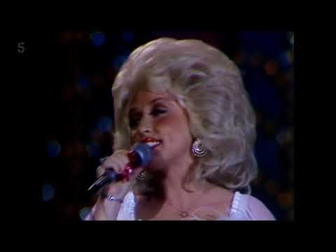 Dolly Parton's nails