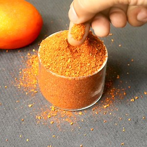 33K views · 220 reactions | Homemade Tomato Powder Recipe  #tomatopowder #sundriedtomatoes #homemadetomatopowder #tomatopowderrecipe #tamatar #tomatorecipes #tomato #Foodzlife #homemademasala #howtomake #tamatarkapowder #italianfood #facebookpost | FoodzLife | Facebook