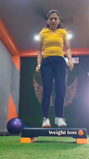 JANVI on Instagram: "Fire up those stubburn Calories with this Stepper Workout 🥵 Don't forget to Save & Share with your bestie 👭 Follow each exercise for 20 reps × 4 sets #cardio #weightloss #fitness#workout#gym #fitnessmotivation #cardioexercises#hiit #weightlosstransformation#reelsinstagram #reels #fitnessjourney #fitfam #fitpros12"