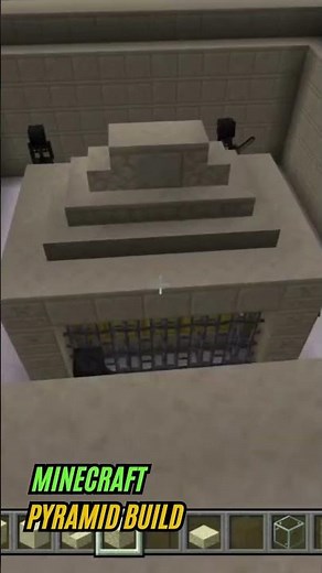 Minecraft Pyramid Build