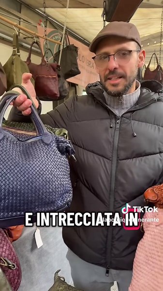 Leggerezza 🪶🪽#borse #pelletteria #laboutiqueitinerante #firenze #moda