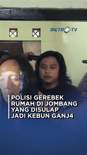 Sebuah rumah di Kabupaten Jombang, Jawa Timur, digerebek Satresnarkoba Polres Jombang. Dalam penggerebekan, polisi temukan kebun ganj4 yang siap panen. #MetroTV #tiktokmetrotv #tiktokberita #beritaviral #viral #fyp #jombang #jawatimur