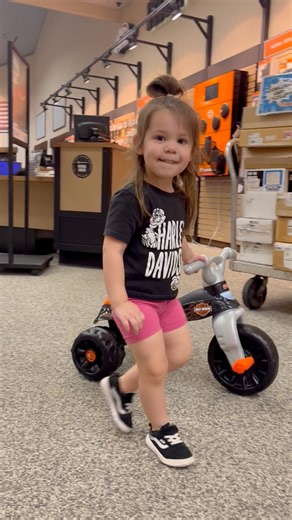 4K views · 85 reactions |  It’s Two-Wheel Tuesday! Starting ‘em young over here at Superstition Harley-Davidson — this little road warrior rolled right up to our Service Department like a boss! Future rider in training… and clearly already knows where to take her bike for the best service in town.  #TwoWheelTuesday #FutureHarleyRider #StartEmYoung #SuperstitionHD #HarleyFamily | Superstition Harley-Davidson | Facebook
