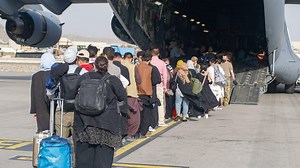 Afghanistan: Person on no-fly list flown to UK during Kabul evacuation, Govt confirms | LBC