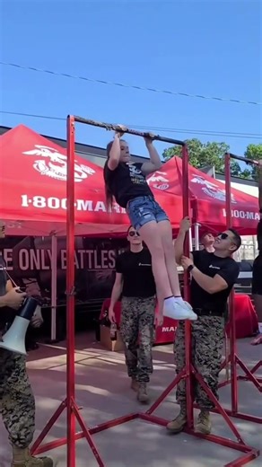 This Girl Shocked Everyone 😱 | Marines Pull-Up Challenge