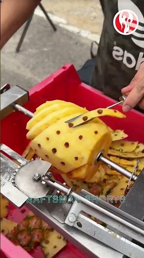 Pineapple | The process of quickly peeling and cutting a pineapple into chunks