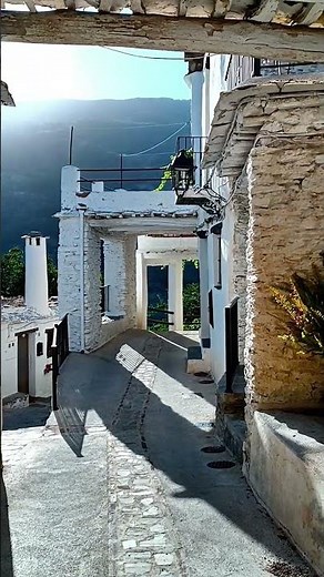 Capileira en la Alpujarra, uno de los pueblos más bonitos de España #granada