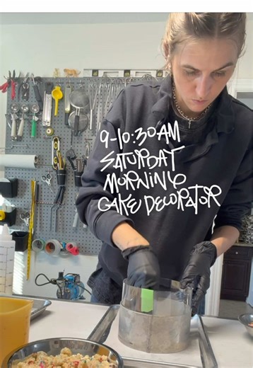 A Day in the Life: 15-Hour Cake Decorating Journey