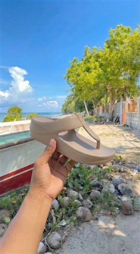 Wedge FlipFlops for Women #NonSlipFootwear #wedgesandals #wedgesandalsforwomen