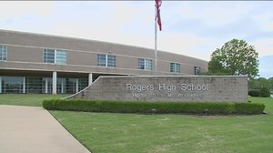 Rogers Mayor's Youth Academy students collect donations for unhoused classmates
