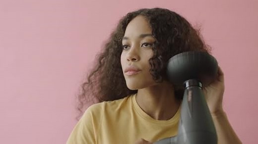 BaByliss Smooth Pro Föhn mit Diffusor – Leistungsstarker 2100 W Fön, hergestellt in Italien, Ionen-Technologie mit Anti-Frizz, 3 Temperaturen & 2 Geschwindigkeitsstufen, Schwarz, 6709DE