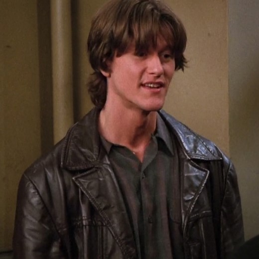 “Friends” actor Vincent Ventresca talks about playing “Fun Bobby” and shares his memories from the set. | Today Show